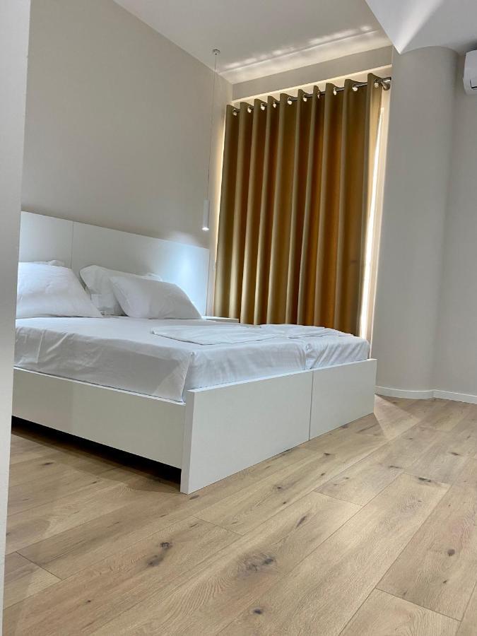 Violet'S Boutique Apartments Saranda Kültér fotó