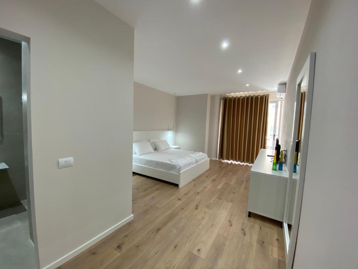 Violet'S Boutique Apartments Saranda Kültér fotó