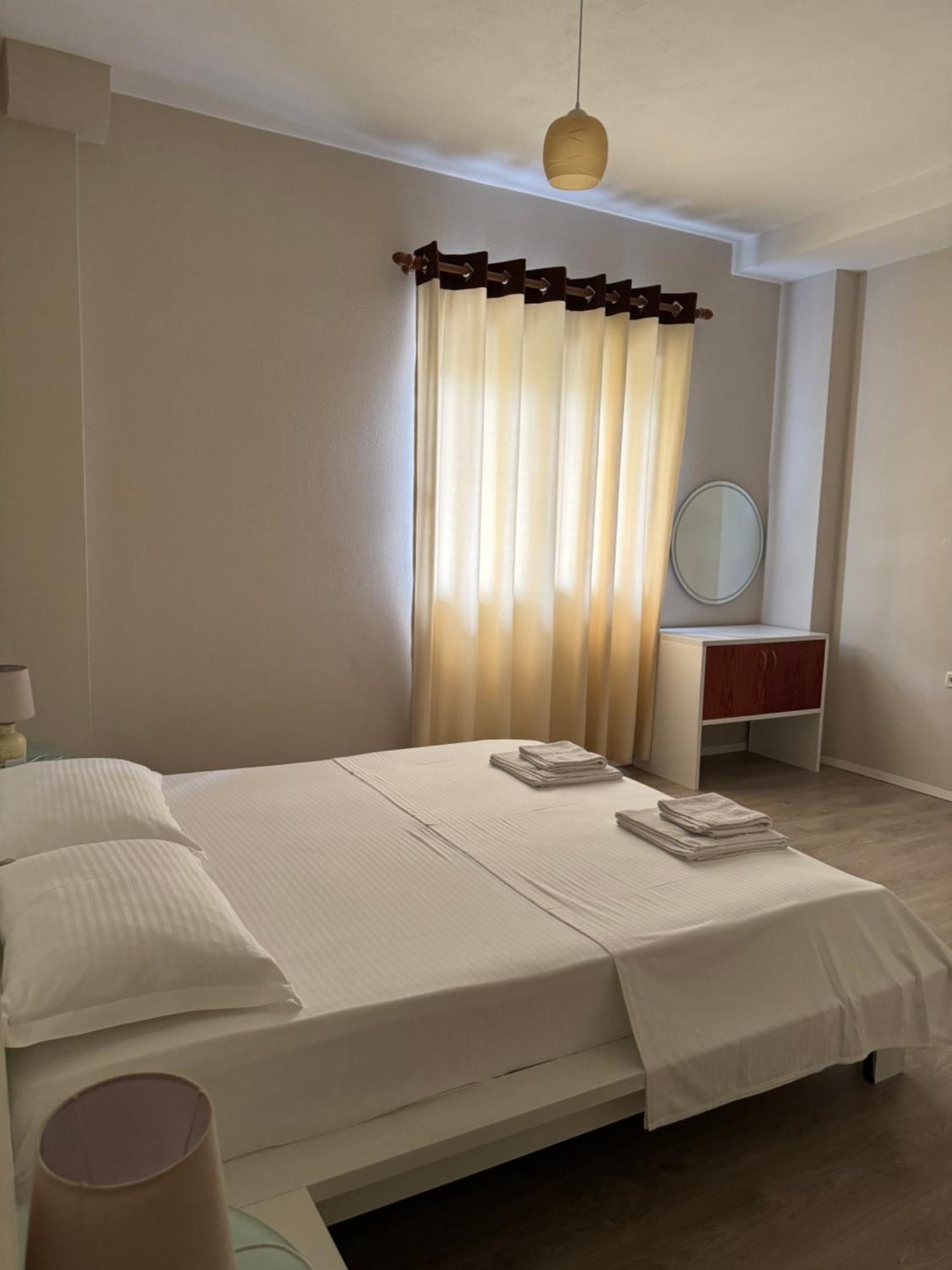 Violet'S Boutique Apartments Saranda Kültér fotó